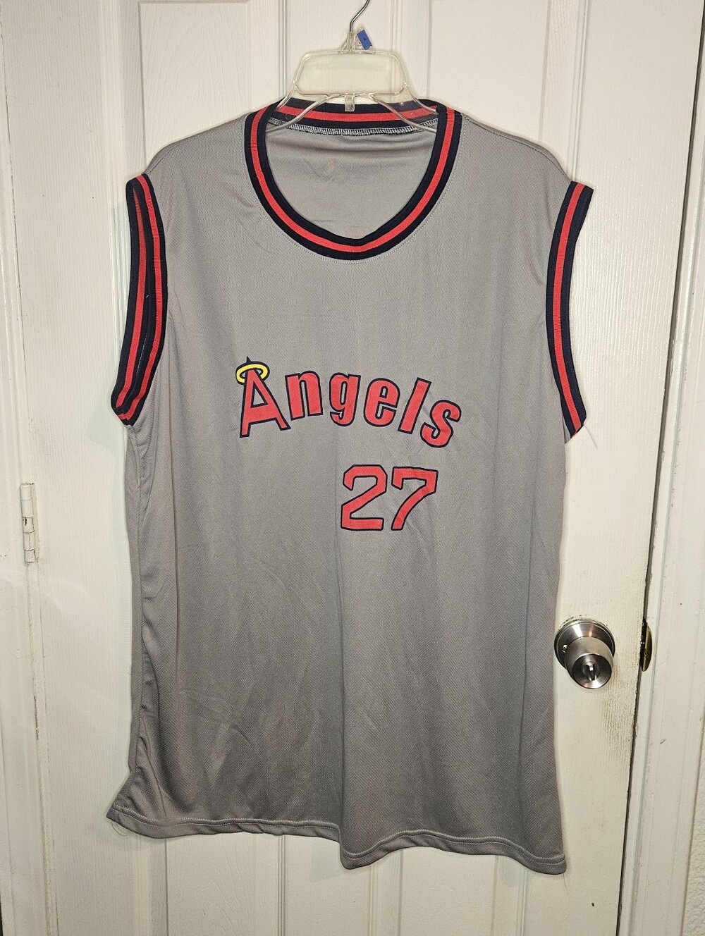 Los Angeles Angels Mike Trout #27 Sleeveless Retro Jersey Stadium Giveaway 2022